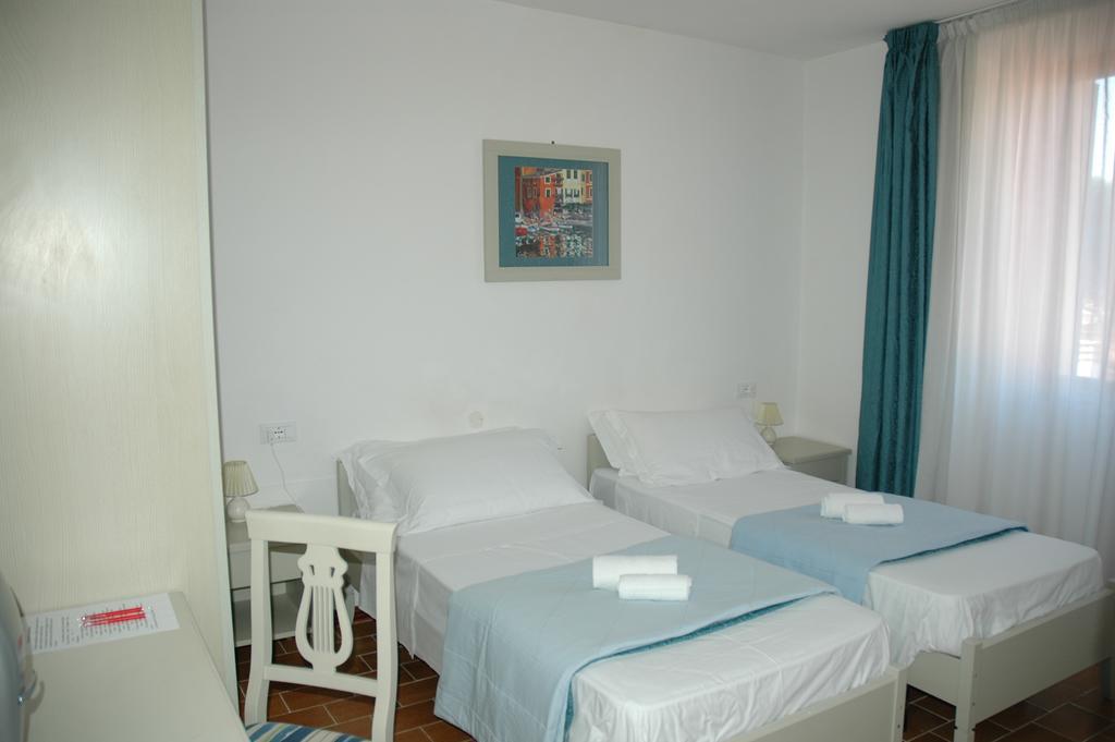 Albergo Dei 10 Colori بروكيو المظهر الخارجي الصورة